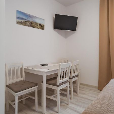 Apartament Dla 4 Osob Blisko Morza Niechorze Exterior foto